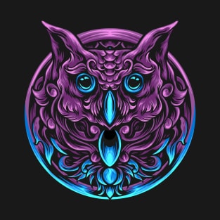 Owl head with ornament T-Shirt