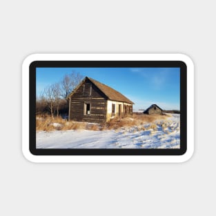 Abandoned farm houses in winter Magnet