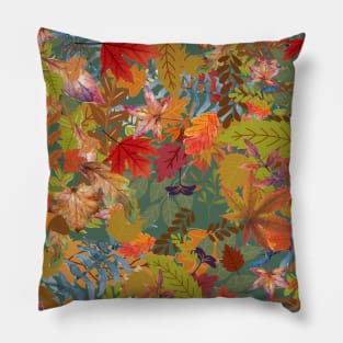 Natural Autumn Leaf Design Fall Colours Pillow