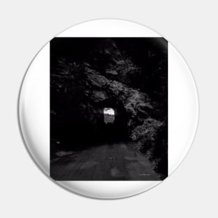 Mammoth Cave - Black and White Pin