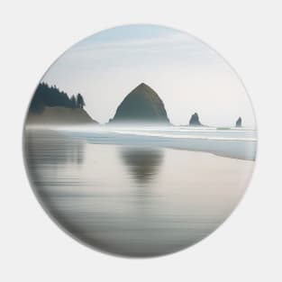 Vintage Retro Travel Cannon Beach - Oregon Pin