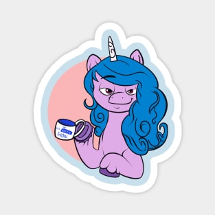 Izzy Moonbow Tea Magnet