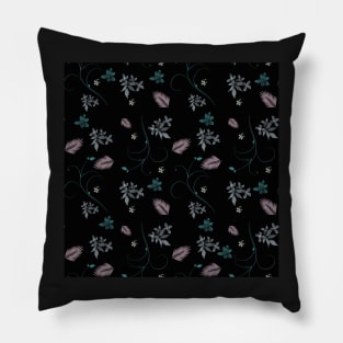 Black romantic floral pattern Pillow