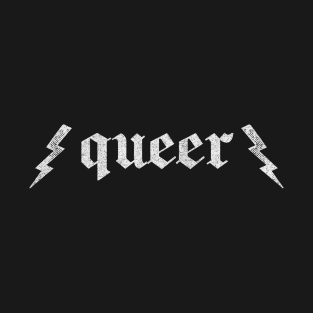 Queer / Original Faded Punksthetic Design T-Shirt