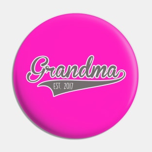 New Grandma Established 2017 Pin