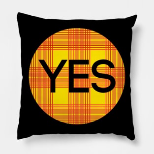 YES, Scottish Independence Lion Rampant Coloured Tartan Circle Pillow