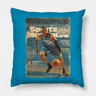COVER SPORT - SPORT ILLUSTRATED - HOW FAR CAN DWIGHT HOWARD Pillow