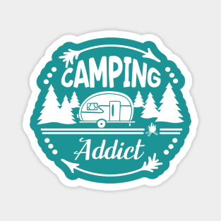 camping addict Magnet