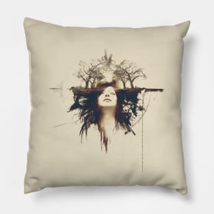 Resident Evil 7 - Gold Edition Eveline Logo Pillow