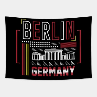 Retro Berlin Germany Brandenburg Gate Vintage Berlin Tapestry