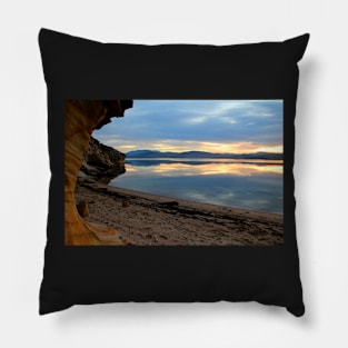 Sunset reflection Pillow