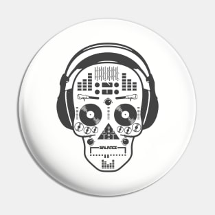 Musical skull Pin