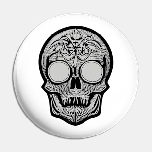 #SkullLove Crazy Eye Skull Pin