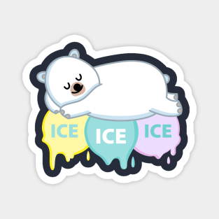 Polar bear on ice Magnet