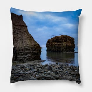 Good Morning at Pokeshaw Rock, New Brunswick Canada v1 Pillow