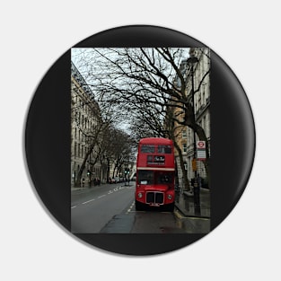 Doppeldecker Bus in January Pin