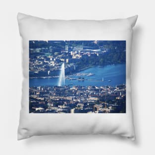 Geneva' rade Pillow