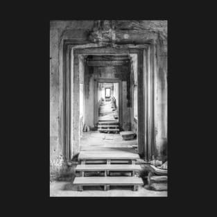 The Southern Gallery, Angkor Wat - BW T-Shirt