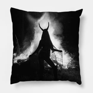 Dancing with the devil Pillow