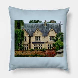 Oxford retreat Pillow