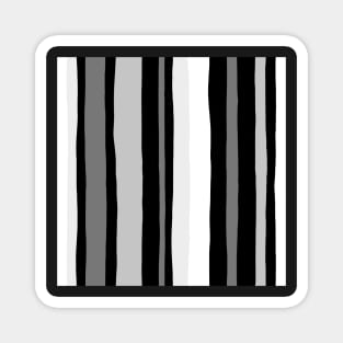 Striped black and white pattern Magnet