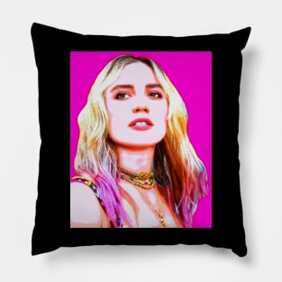 florence pugh Pillow