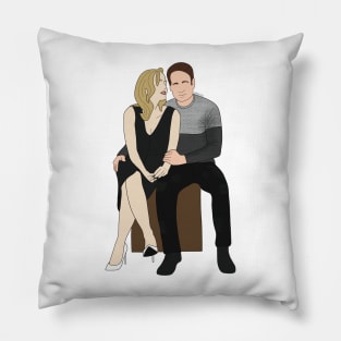 Gillovny Pillow