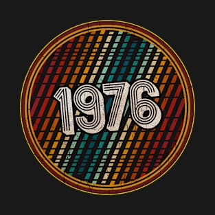 1976 - Circle Vintage Colorful T-Shirt