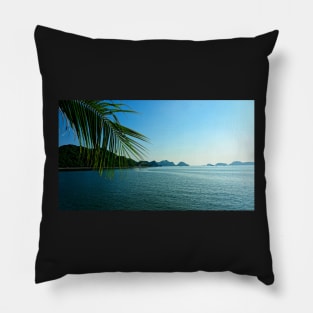 Vietnam, Coucher de soleil a Cat Ba Pillow