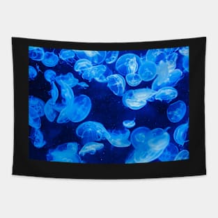 BLUE OCEAN JELLYFISH DESIGN Tapestry