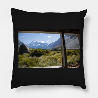 Mount Cook framed Pillow