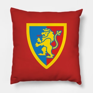 Lion Queen (2022) Pillow