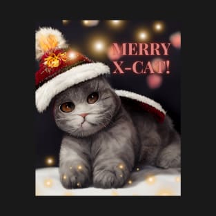 Christmas cat - charming shorthair on the Xmas cosy evening T-Shirt