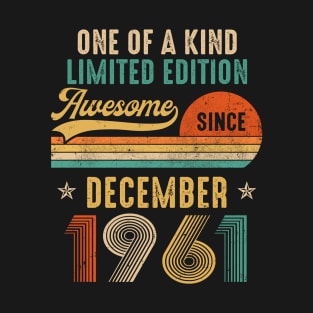 December 1961 Vintage 60 Years Old Retro 60th Birthday Gift T-Shirt