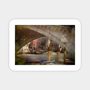 Under the Rialto Bridge - with artistic filter Magnet