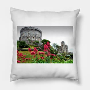 Windsor Castle Berkshire England UK Pillow