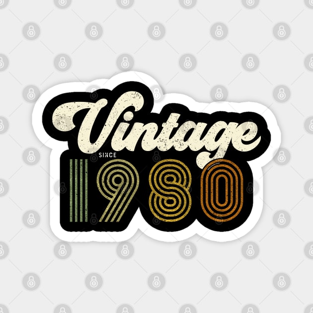 Vintage since 1980 - Cool Retro 40th birthday gift 2020 Magnet by Shirtbubble