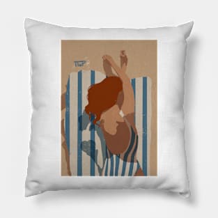 Beach day aesthetic Pillow