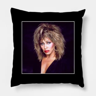 Queen of rock n roll Pillow