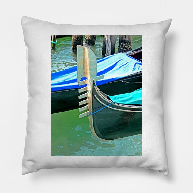 gondola... Pillow by terezadelpilar