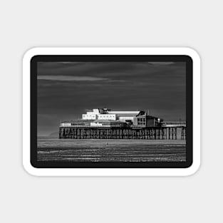 Blackpool pier(B&W) Magnet