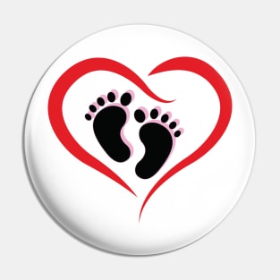 Feet in a HEART Maternity T-shirt Baby Girl Pin