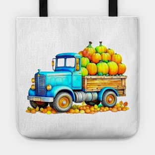 T-shirt with a picture of a full truck decorated with pumpkins for Halloween Tote