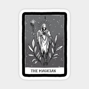 The magician T-shirt Magnet