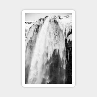 Waterfall B&W Magnet