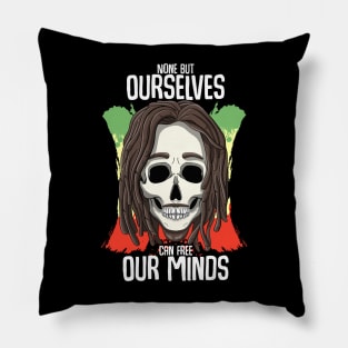 Bob free minds skull Pillow