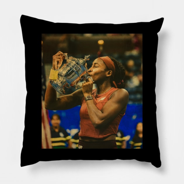 Vintage Coco gauff trophy kiss Pillow by sungkemdisek