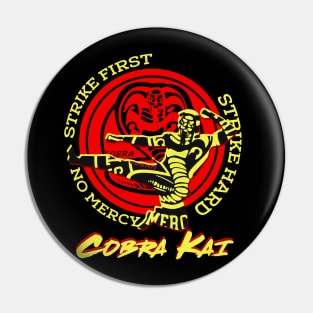 Cobra Fight Pin