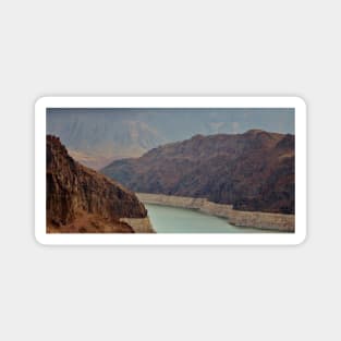 The Hoover Dam Magnet