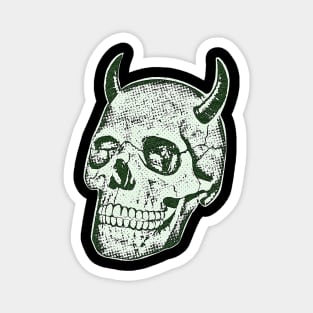 Horned Skull In Green Magnet